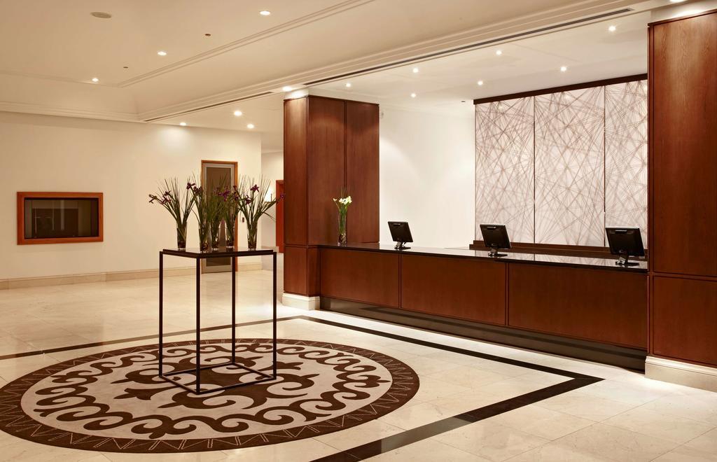 Отель Hyatt Regency Бишкек Экстерьер фото